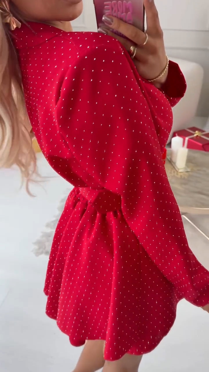 Sukienka damska z klapami i kryształkami z paskiem