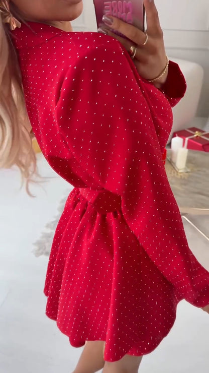 Sukienka damska z klapami i kryształkami z paskiem